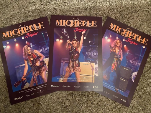 Tre stycken signerad posters Michelle Taylor